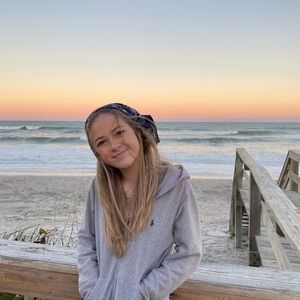 Meet your Posher, Reagan